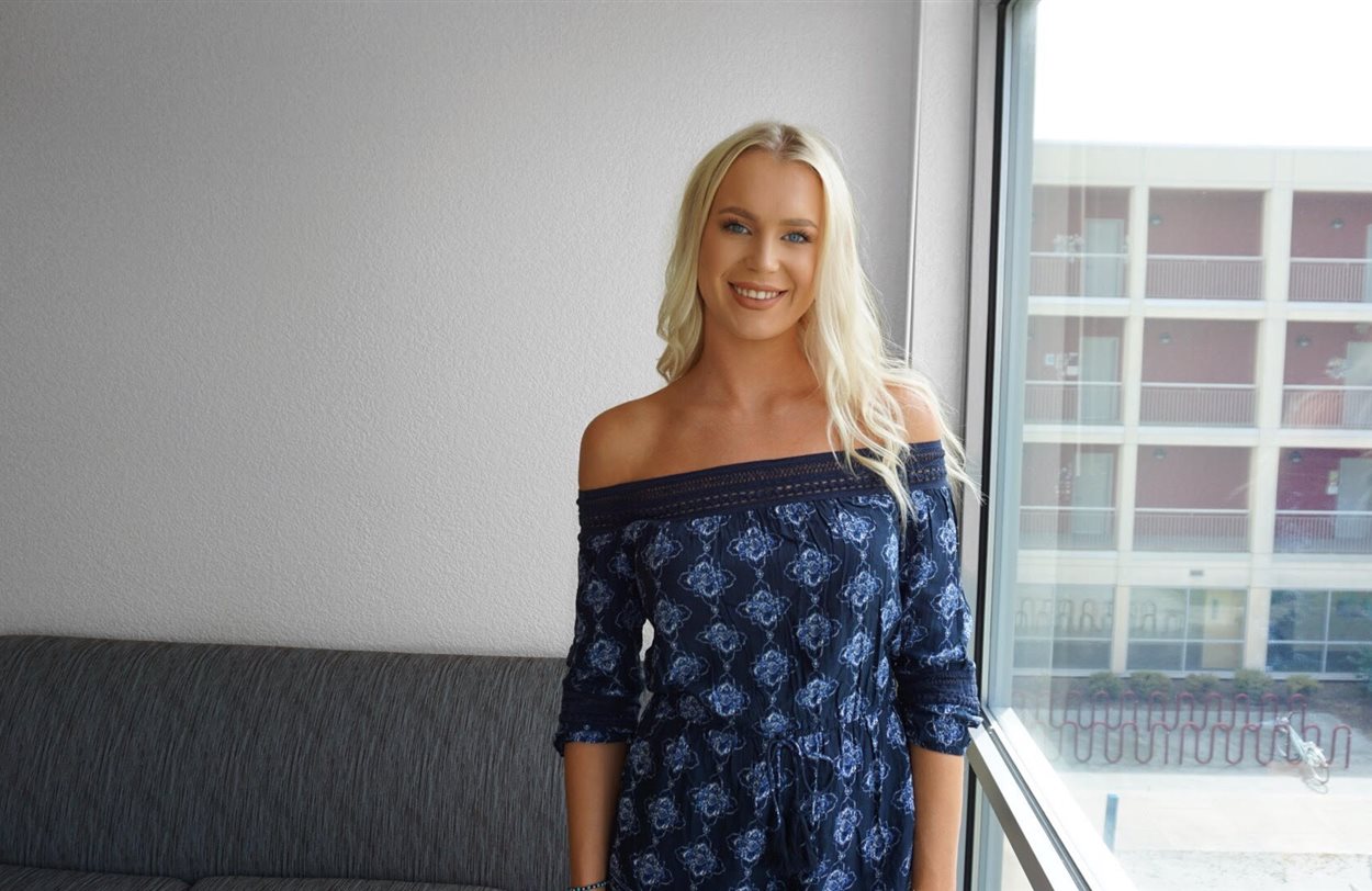 Iselin studerer økonomi i USA